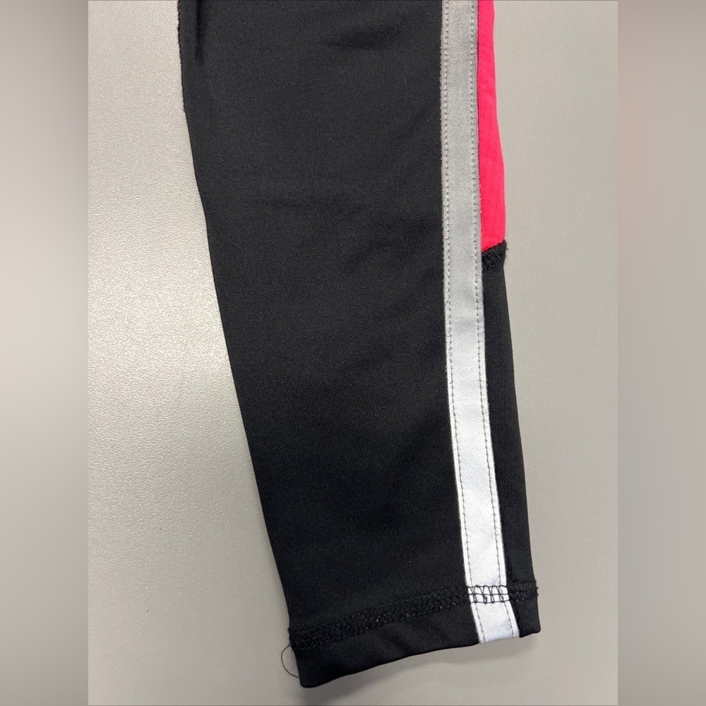 Nike Girls Black Dri Fit Leggings Sz 6 M 5-6 Year Old Black Hot Pink Swoosh EUC - Picture 4 of 8